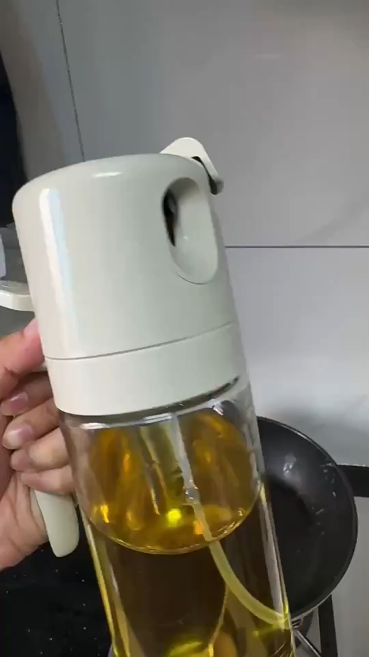 Oil Sprayer and Oil Dispenser Bottle ,2 in 1 Oil Dispenser Bottle, Olive Oil Bottle, Olive Oil Dispenser Bottle, Olive Oil Sprayer, Olive Oil Dispenser, Glass Oil Dispenser, Cooking oil bottle, Kitchen Glass Spray Bottle ,550ml Glass Oil Spray