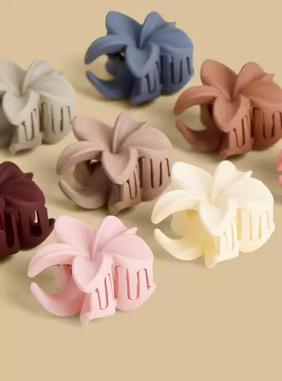 Pack of 9 - Floral Shaped Hair Clamp
