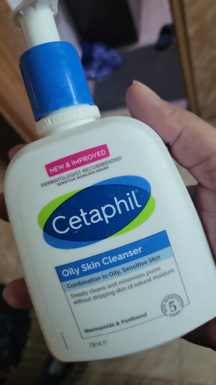 Cetaphil Oily Skin Cleanser 236ml ,  For combination to Oily skin